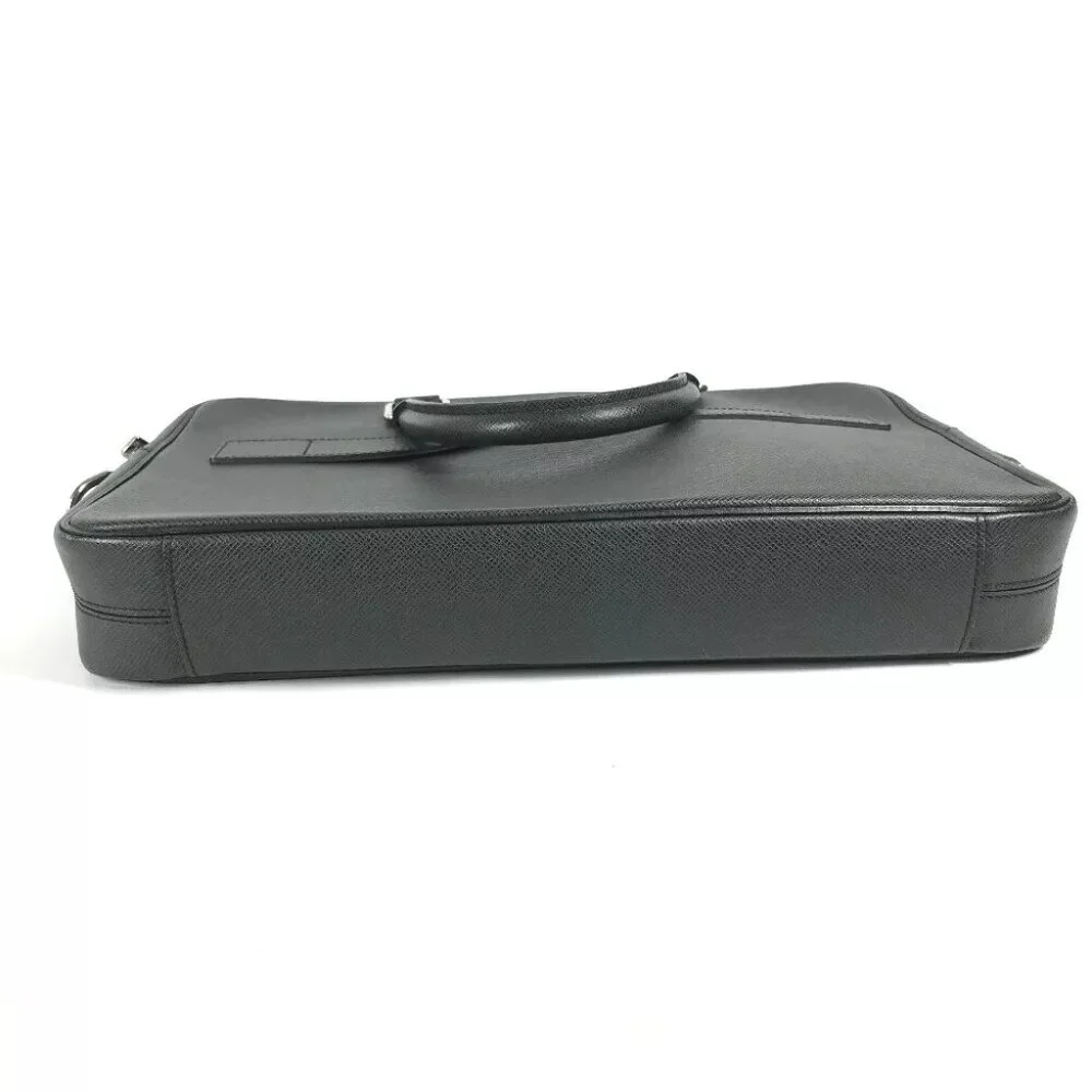 LOUIS VUITTON M30643 Taiga PDV Business bag Taiga Leather Black